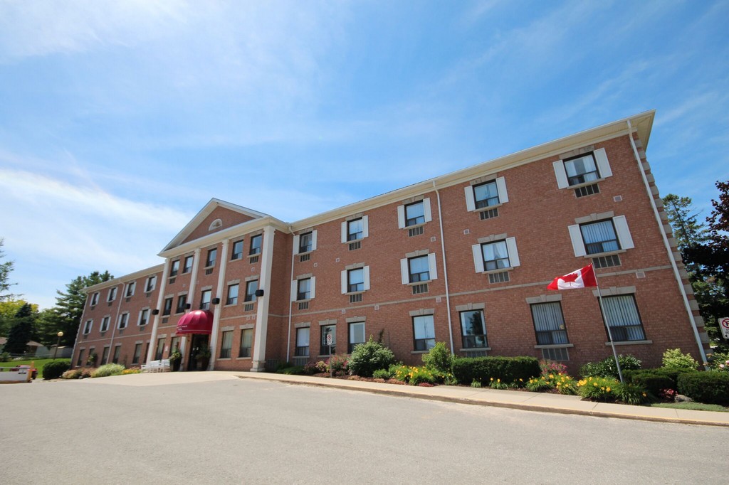 Maple Court Villa Retirement Residence