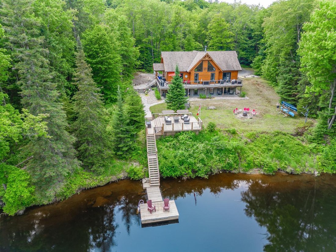 The Home in Muskoka